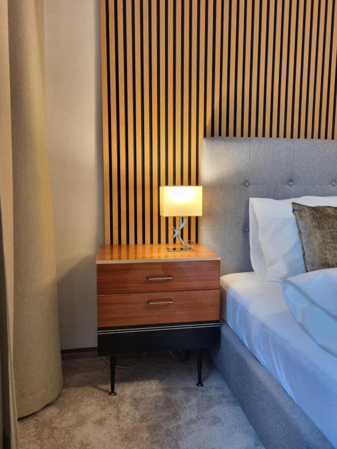 Villa With Private Sauna And Jacuzzi, 8 Min From Schloss Schoebrunn เวียนนา ภายนอก รูปภาพ