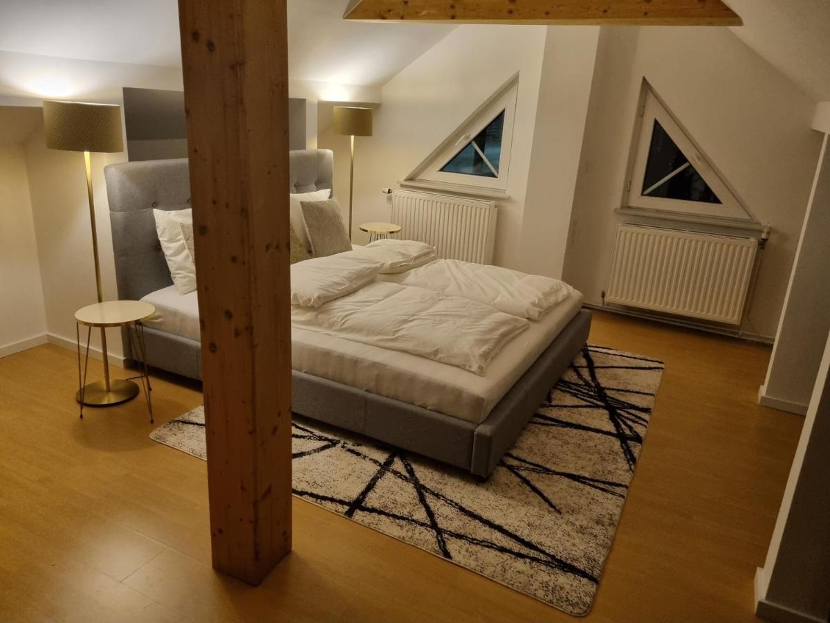 Villa With Private Sauna And Jacuzzi, 8 Min From Schloss Schoebrunn เวียนนา ภายนอก รูปภาพ