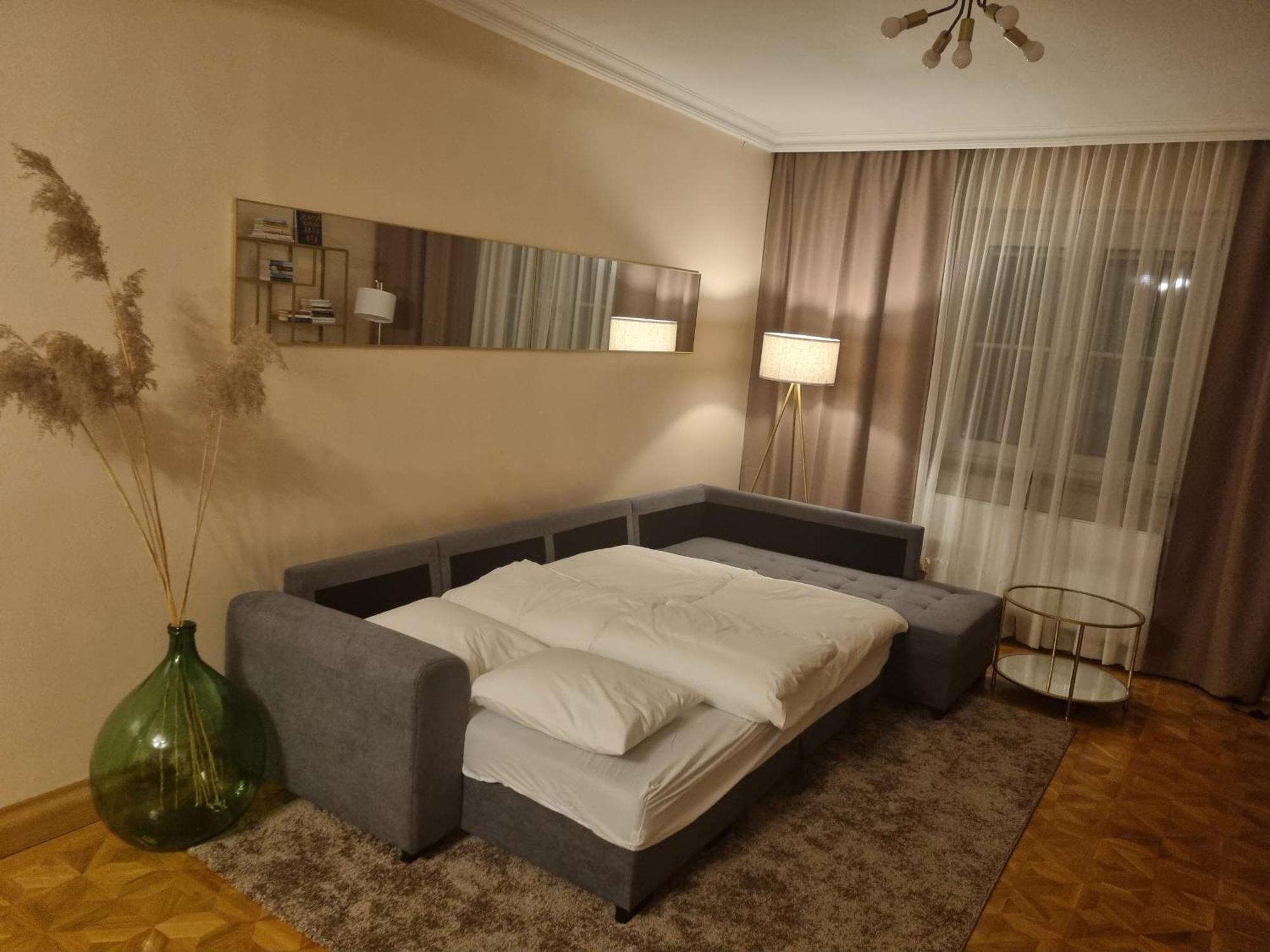 Villa With Private Sauna And Jacuzzi, 8 Min From Schloss Schoebrunn เวียนนา ภายนอก รูปภาพ
