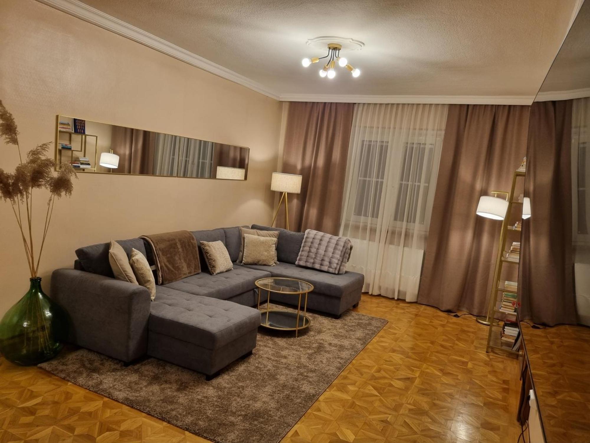Villa With Private Sauna And Jacuzzi, 8 Min From Schloss Schoebrunn เวียนนา ภายนอก รูปภาพ